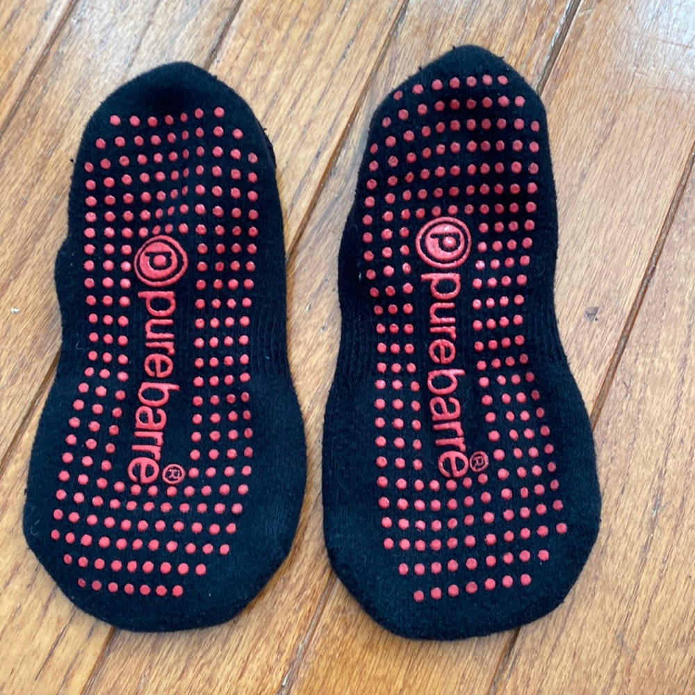 Pure Barre sticky socks, size s/m